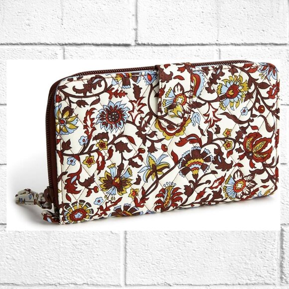 NWT! Classic Vera Bradley Floral Quilted Wallet Purse w/Tab and Zipper Closure - Picture 6 of 10